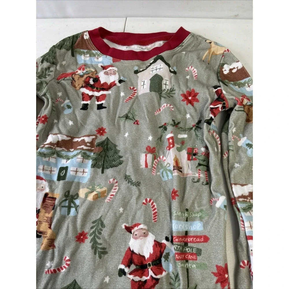 Pottery Barn kids Christmas Santa Flannel 2-pc Pajamas Set Sz-8